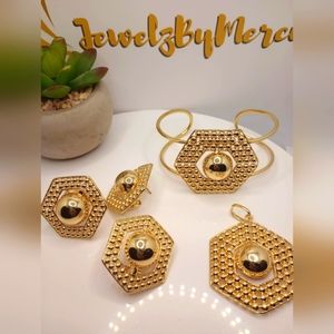 Earrings, Pendant, Bracelet and Ring Set